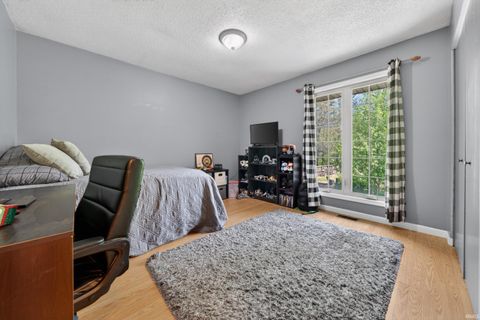 Tiny photo for 512 Secretariat Circle, Kokomo, IN 46901 (MLS # 202614832)