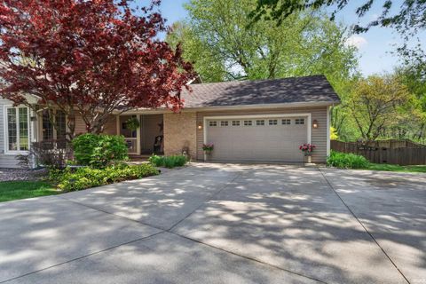 Tiny photo for 512 Secretariat Circle, Kokomo, IN 46901 (MLS # 202614832)
