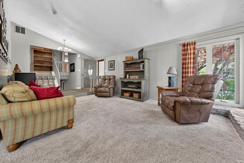 Tiny photo for 512 Secretariat Circle, Kokomo, IN 46901 (MLS # 202614832)