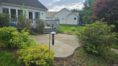 Tiny photo for 62 Canyon Creek Circle, Lafayette, IN 47909 (MLS # 202626846)