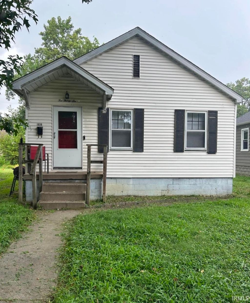 Photo of 1036 COVERT Avenue, Evansville, IN 47714 (MLS # 202621034)