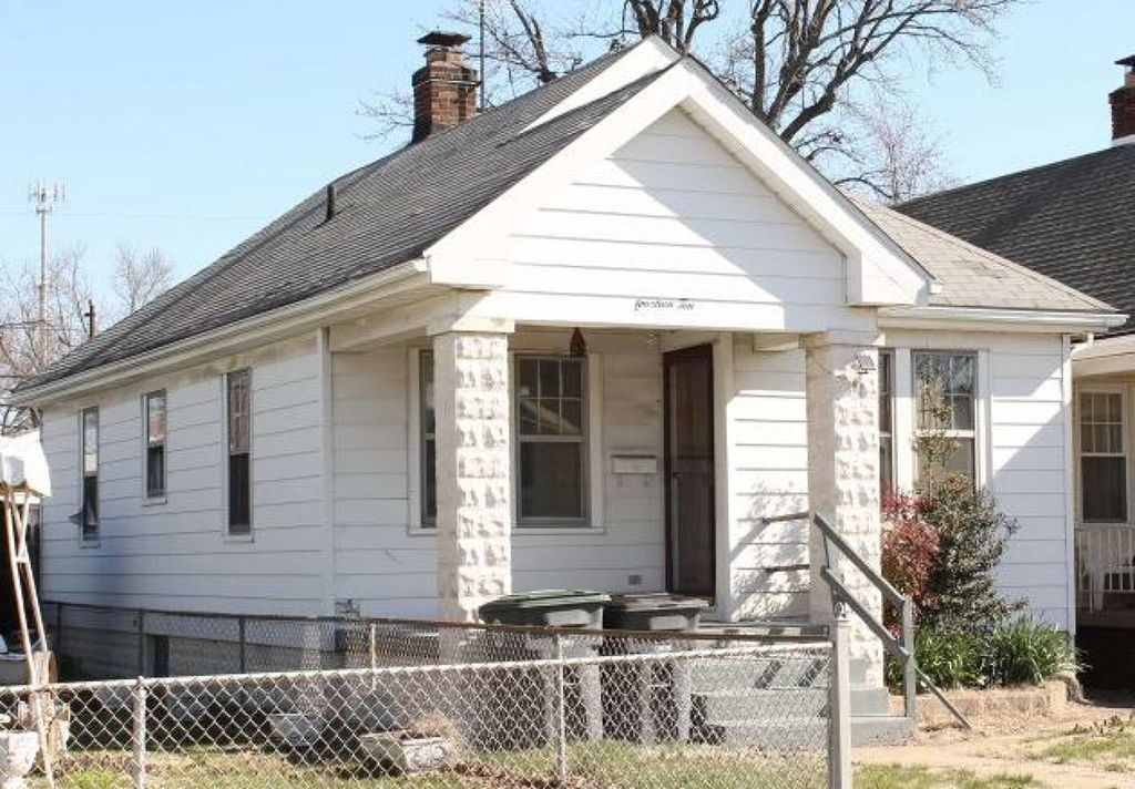 Photo of 1410 E Indiana Street, Evansville, IN 47711 (MLS # 202541506)