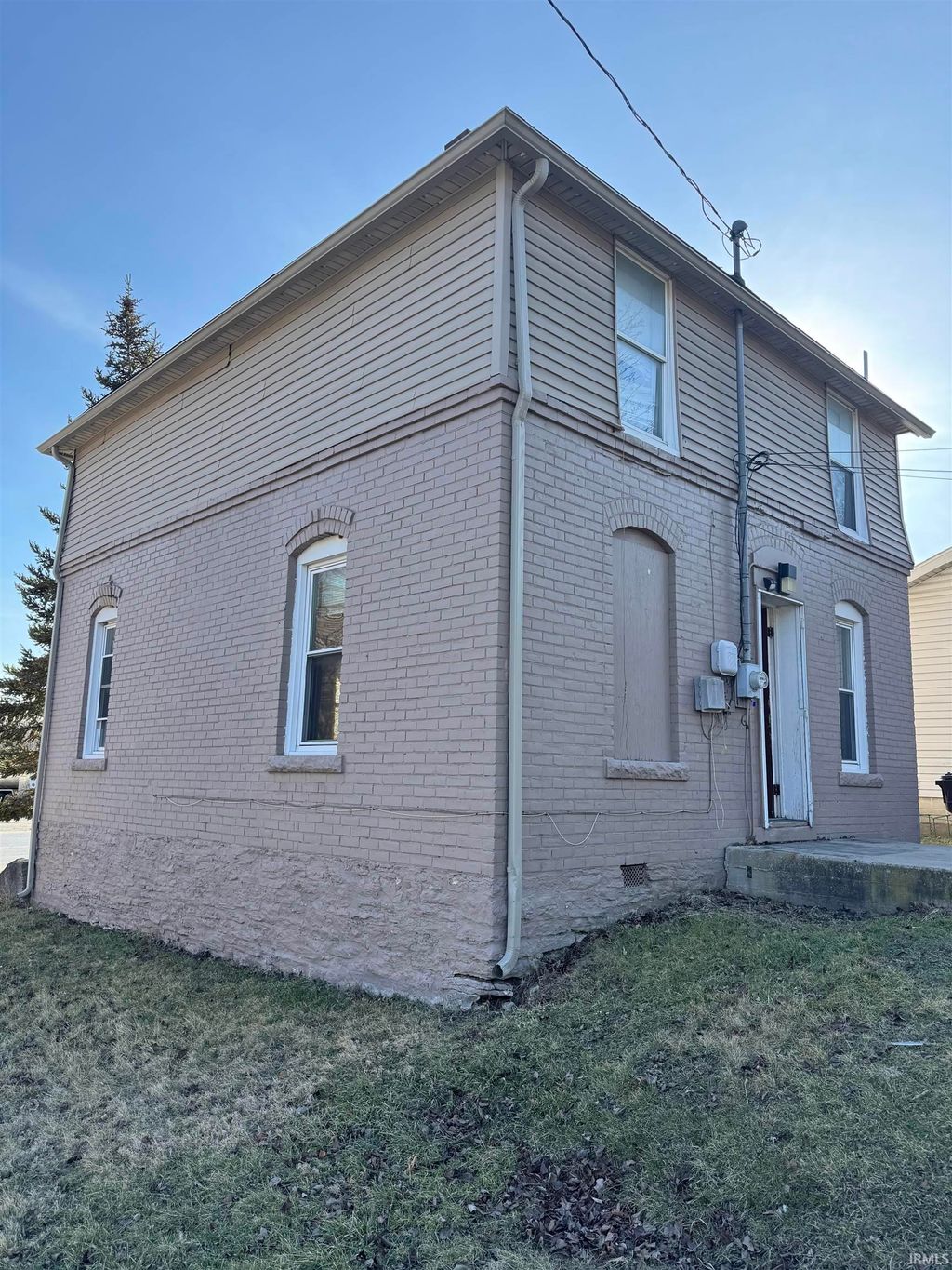 Photo of 190 E Canal Street, Wabash, IN 46992 (MLS # 202606535)