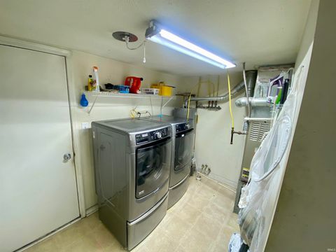 Tiny photo for 7083 N Abilene Way, McCordsville, IN 46055 (MLS # 202539913)