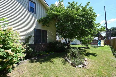Tiny photo for 606 N Monticello Street, Winamac, IN 46996 (MLS # 202541449)