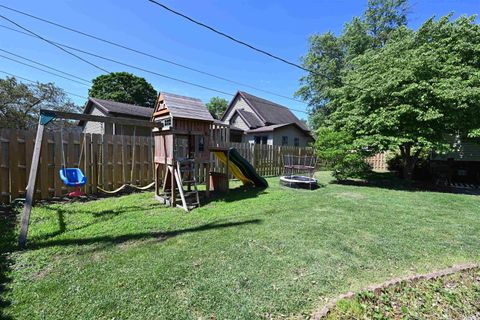 Tiny photo for 606 N Monticello Street, Winamac, IN 46996 (MLS # 202541449)