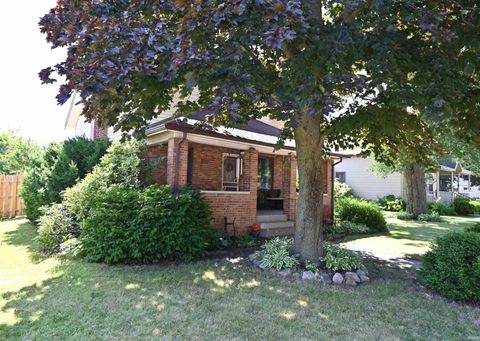 Tiny photo for 606 N Monticello Street, Winamac, IN 46996 (MLS # 202541449)