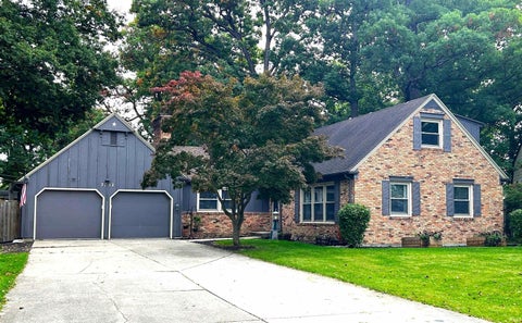 Photo of 3712 Blueridge Lane, Fort Wayne, IN 46815 (MLS # 202640899)