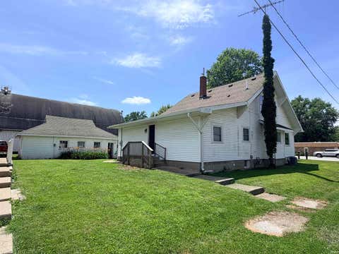 Tiny photo for 400 Michigan Street, Burlington, IN 46915 (MLS # 202622892)
