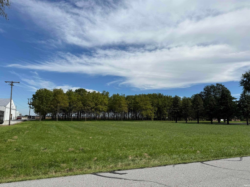 Photo of 550 S 1450 West, Francesville, IN 47946 (MLS # 202642005)