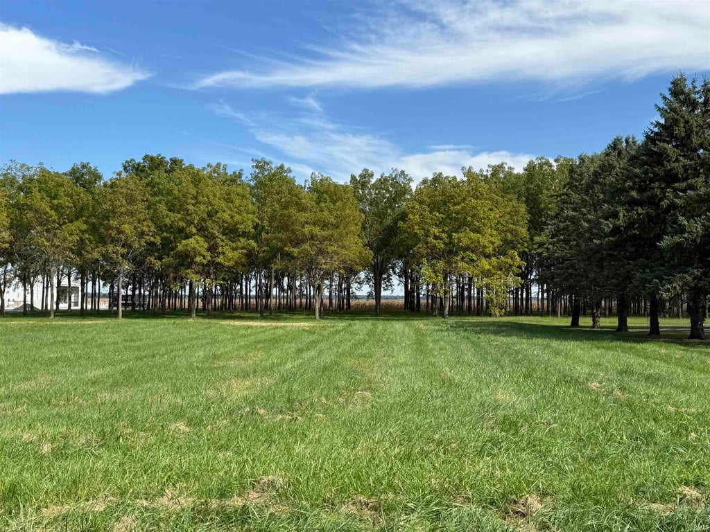 Photo of 550 S 1450 West, Francesville, IN 47946 (MLS # 202642005)