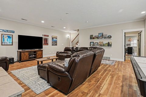 Tiny photo for 21758 E Sandy Hill Lane, South Bend, IN 46628 (MLS # 202613557)