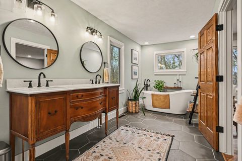 Tiny photo for 21758 E Sandy Hill Lane, South Bend, IN 46628 (MLS # 202613557)