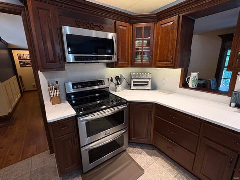Tiny photo for 866 S Melody Lane, Santa Claus, IN 47579 (MLS # 202616186)