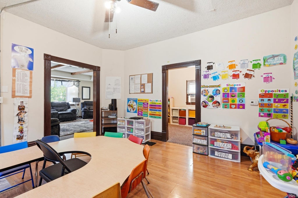 Photo of 1414 Lillie Street, Fort Wayne, IN 46803 (MLS # 202634634)