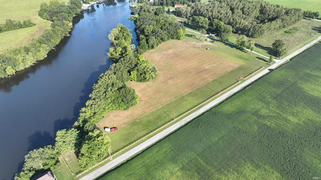 Photo of 0 N East Shafer Drive, Monticello, IN 47960 (MLS # 202610932)