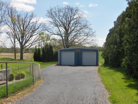 Tiny photo for 30262 County Road 26, Elkhart, IN 46517 (MLS # 202622460)