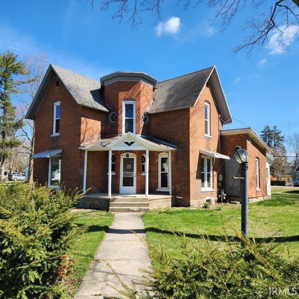 Photo of 108 N Henry Street, Milford, IN 46542 (MLS # 202615976)