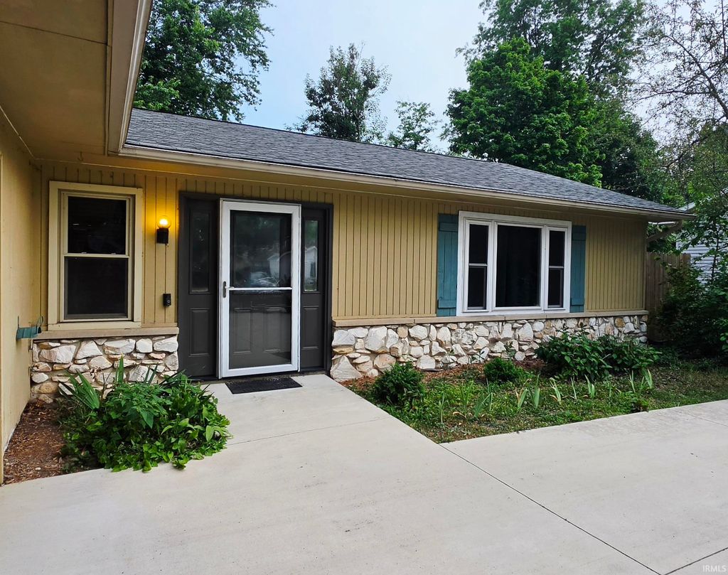 Photo of 4114 Tamarack Drive, Fort Wayne, IN 46835 (MLS # 202629381)