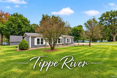 Photo of 3748 W 100N, Warsaw, IN 46580 (MLS # 202639097)