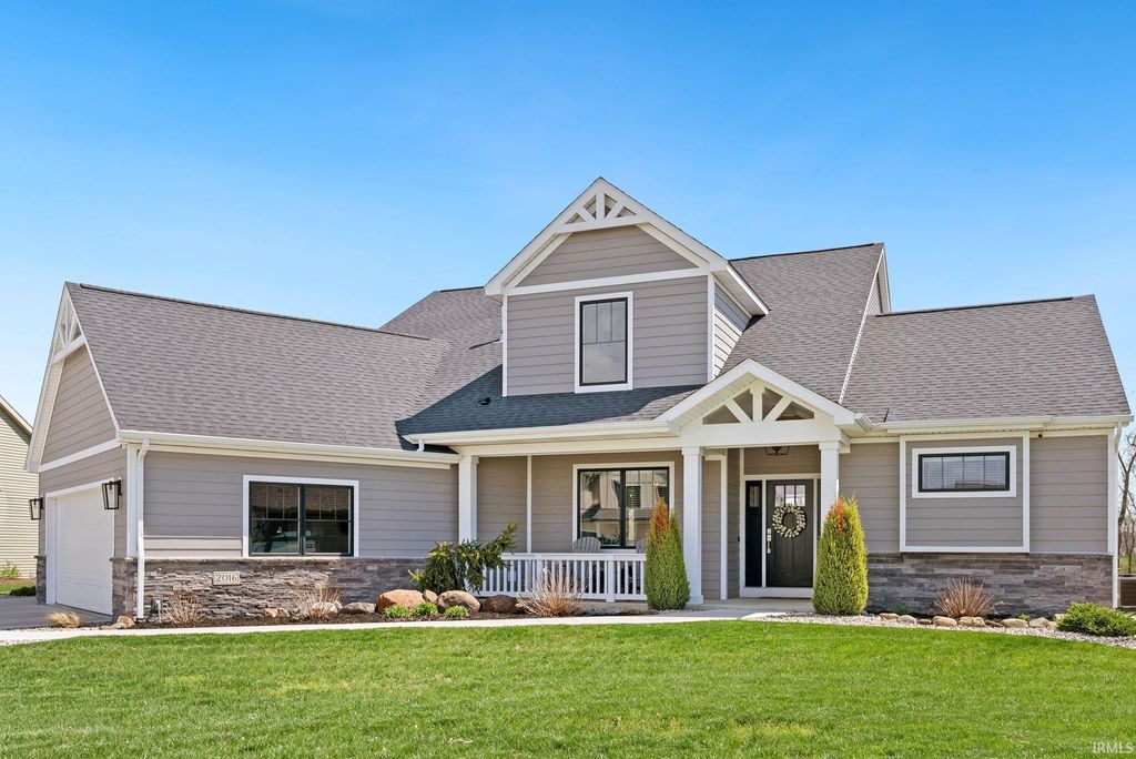 Photo of 2016 Fairway Drive, Auburn, IN 46706 (MLS # 202613364)