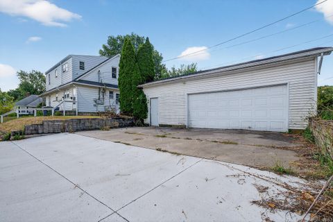Tiny photo for 1137 N Courtland Avenue, Kokomo, IN 46902 (MLS # 202536229)