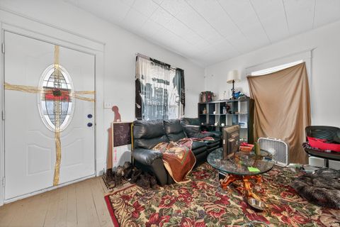 Tiny photo for 1137 N Courtland Avenue, Kokomo, IN 46902 (MLS # 202536229)