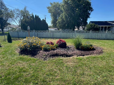 Tiny photo for 909 Clover Street, Rochester, IN 46975 (MLS # 202631125)