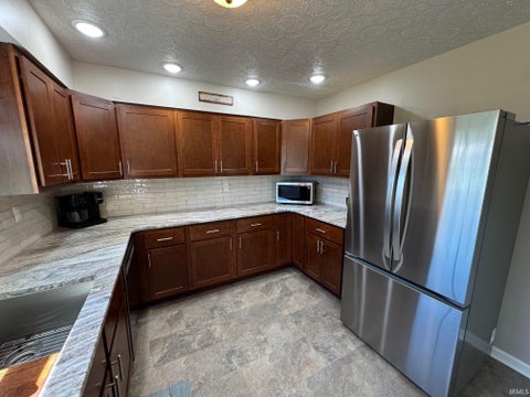 Tiny photo for 909 Clover Street, Rochester, IN 46975 (MLS # 202631125)