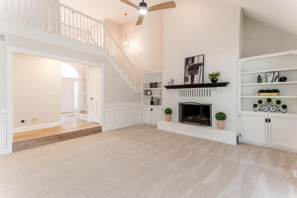 Photo of 1314 Hunters Ridge Court, Evansville, IN 47725 (MLS # 202605702)