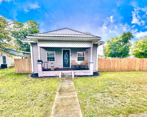 Tiny photo for 501 Monroe Street, Peru, IN 46970 (MLS # 202542480)