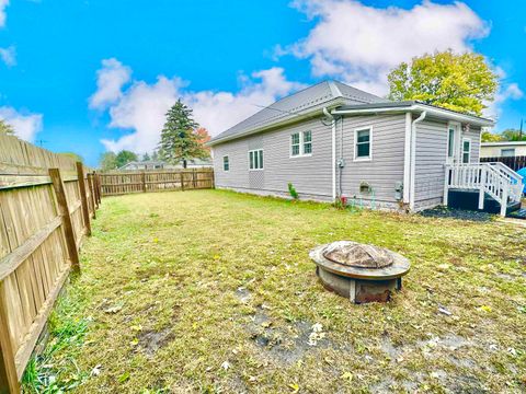 Tiny photo for 501 Monroe Street, Peru, IN 46970 (MLS # 202542480)