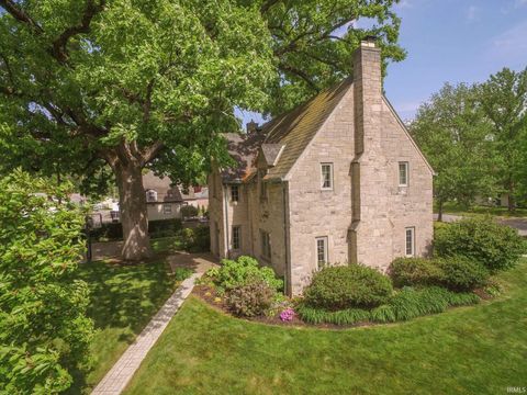 Tiny photo for 900 King Street, Lafayette, IN 47905 (MLS # 202606895)