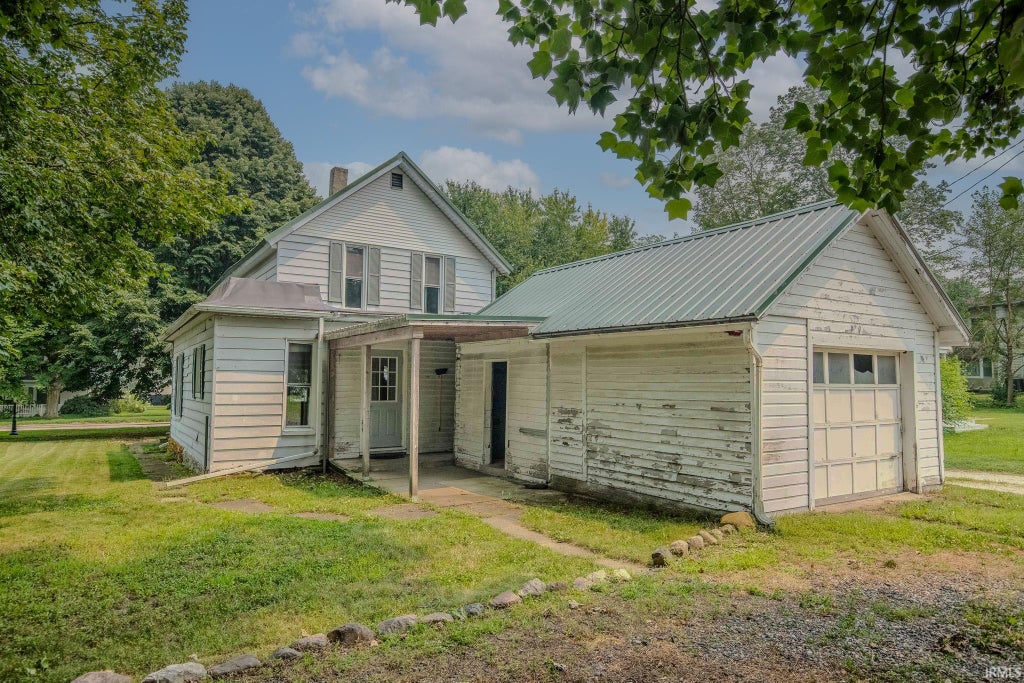 Photo of 411 S Main Street, Middlebury, IN 46540 (MLS # 202628938)