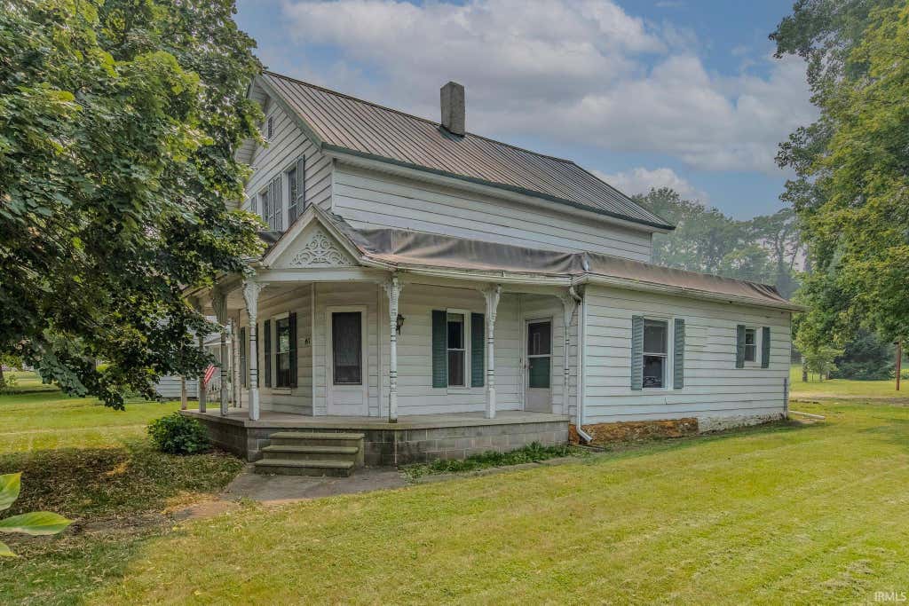 Photo of 411 S Main Street, Middlebury, IN 46540 (MLS # 202628938)