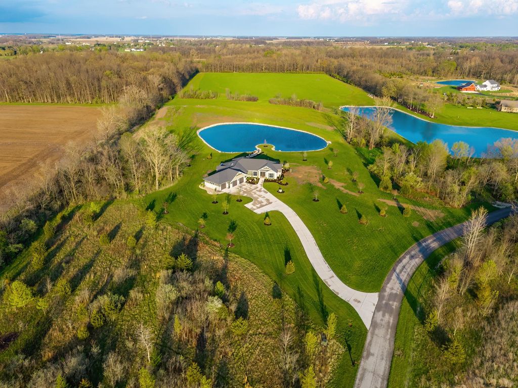 Photo of 16797 Zubrick Road, Roanoke, IN 46783 (MLS # 202613611)