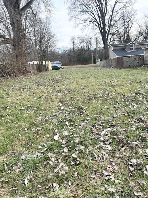 Tiny photo for 71 W Riverside Dr. Dr, Peru, IN 46970 (MLS # 202500450)