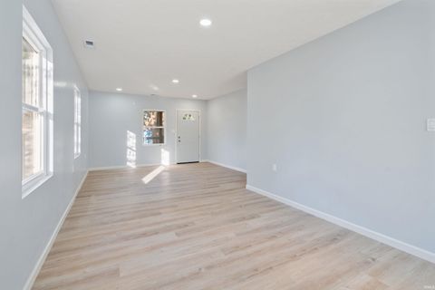 Tiny photo for 2410 N Apperson Way, Kokomo, IN 46901 (MLS # 202542348)