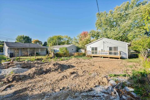 Tiny photo for 2410 N Apperson Way, Kokomo, IN 46901 (MLS # 202542348)