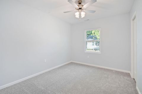 Tiny photo for 2410 N Apperson Way, Kokomo, IN 46901 (MLS # 202542348)