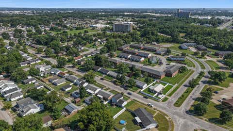 Tiny photo for 1129 Lohoff Avenue, Evansville, IN 47710 (MLS # 202635112)