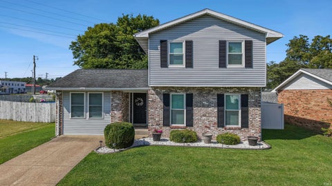 Photo of 1129 Lohoff Avenue, Evansville, IN 47710 (MLS # 202635112)