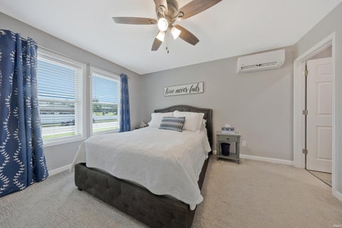 Tiny photo for 1129 Lohoff Avenue, Evansville, IN 47710 (MLS # 202635112)