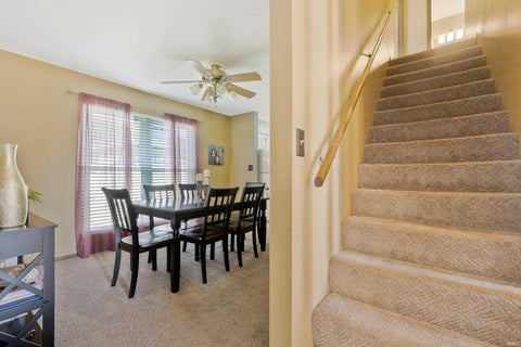 Tiny photo for 1129 Lohoff Avenue, Evansville, IN 47710 (MLS # 202635112)