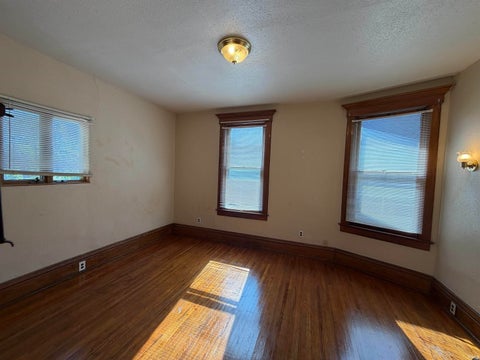 Tiny photo for 424 10th Street, Logansport, IN 46947 (MLS # 202641799)