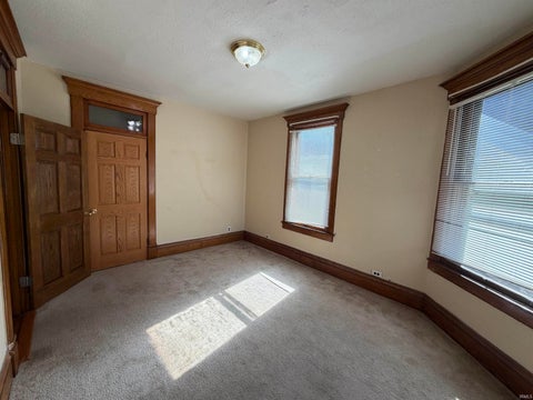 Tiny photo for 424 10th Street, Logansport, IN 46947 (MLS # 202641799)