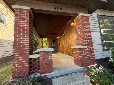 Tiny photo for 424 10th Street, Logansport, IN 46947 (MLS # 202641799)