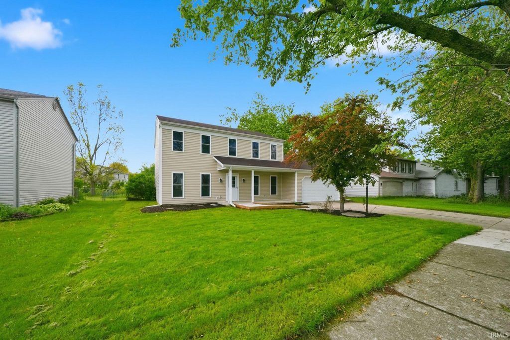 Photo of 5226 Brookview Drive, Fort Wayne, IN 46835 (MLS # 202616330)