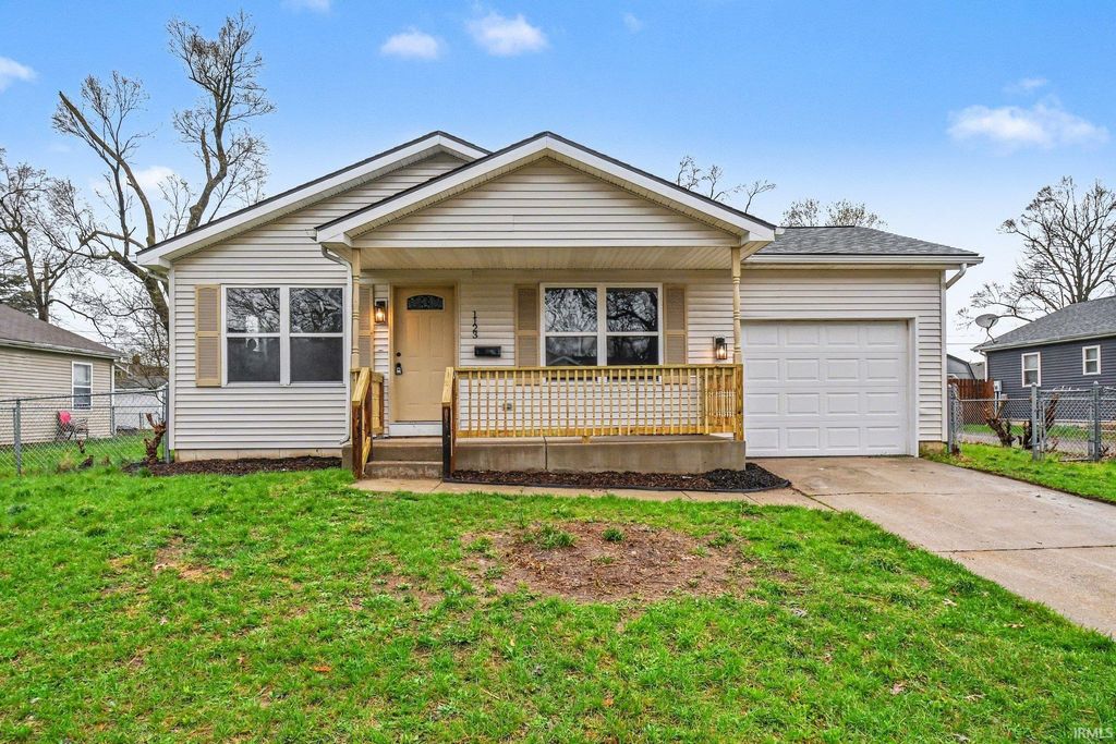 Photo of 1123 Bissell Street, South Bend, IN 46617 (MLS # 202611518)