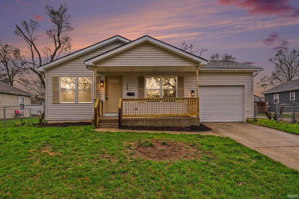 Photo of 1123 Bissell Street, South Bend, IN 46617 (MLS # 202611518)